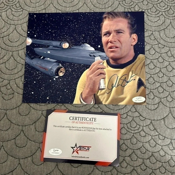 William Shatner Captain Kirk Star Trek autographed photo - Picture 1 of 1